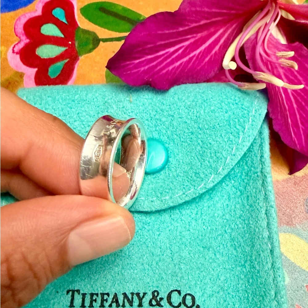 Tiffany & Co. Silver Ring - Picture 3 of 7